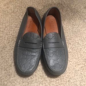 Gucci Grey Leather Guccissima Loafers